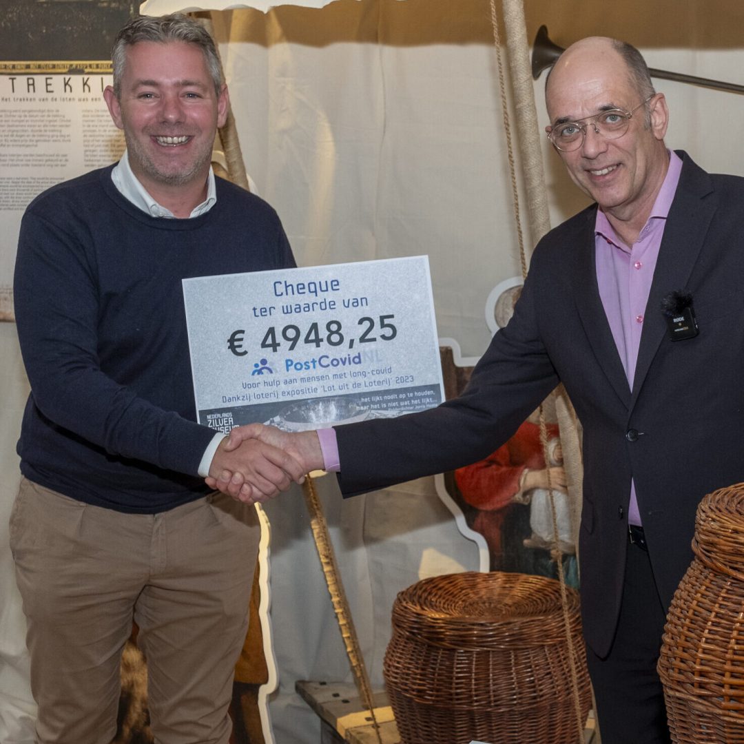 Trekking Loterij: cheque voor PostCovidNL